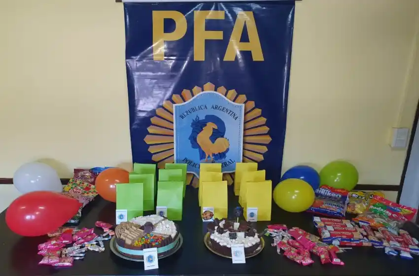 Continúan las celebraciones y la entrega de regalos por el Día de las Infancias