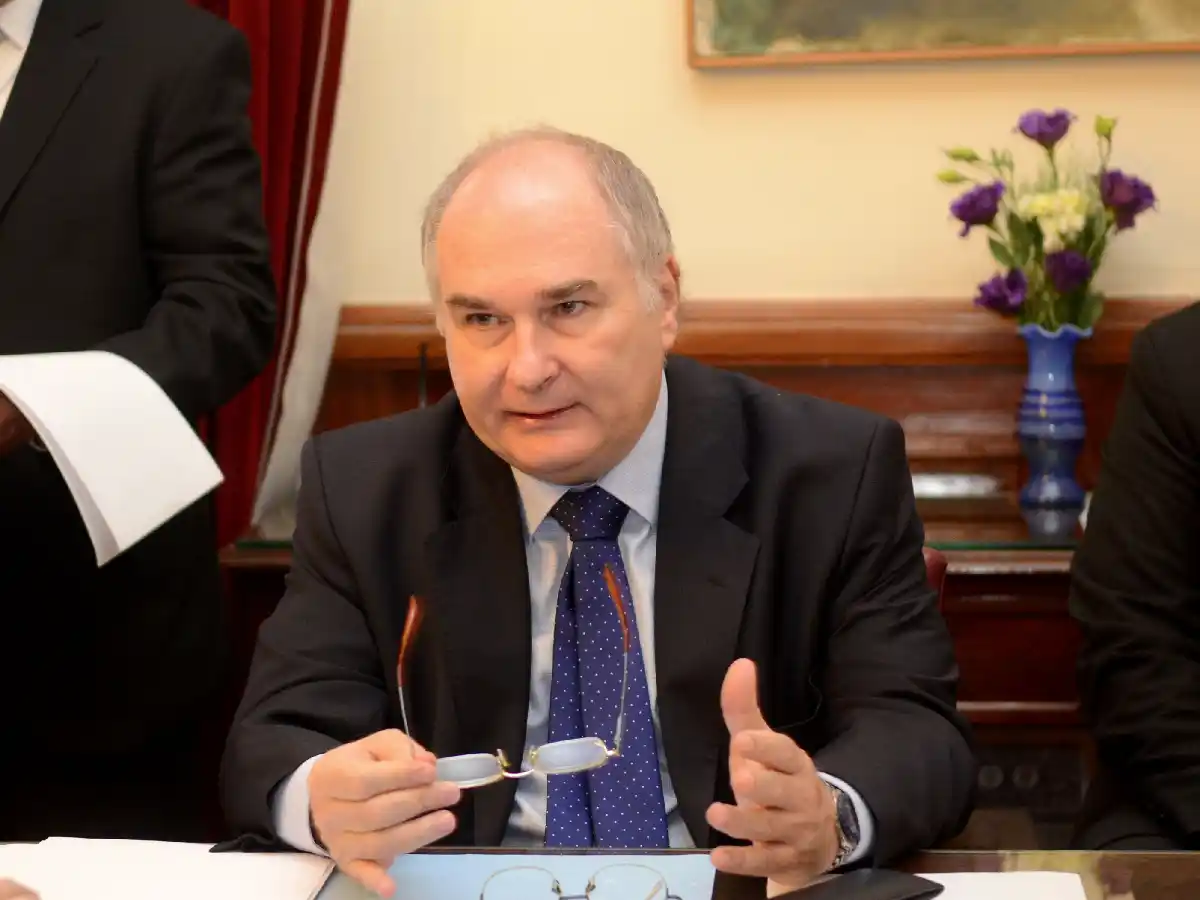 Senadores postergan hasta agosto el dictamen sobre extinción de dominio 