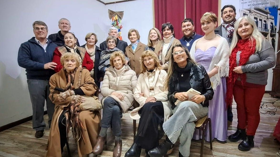Protagonistas del encuentro Homenaje al Libro.