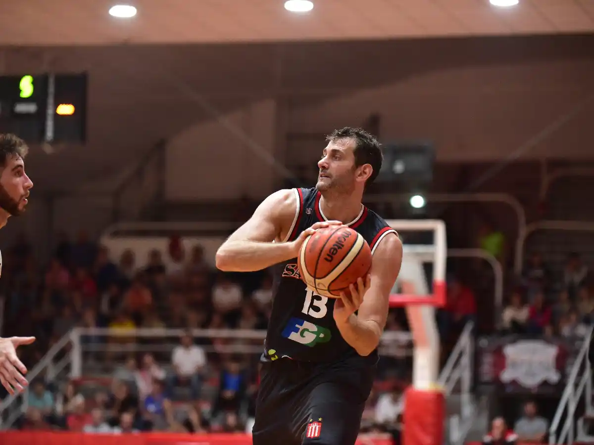 “Estamos intentando formar un equipo”