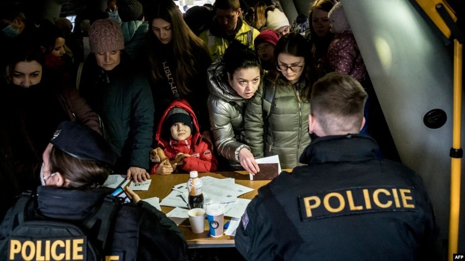 Polonia y otros países bajo presión mientras más ucranianos huyen