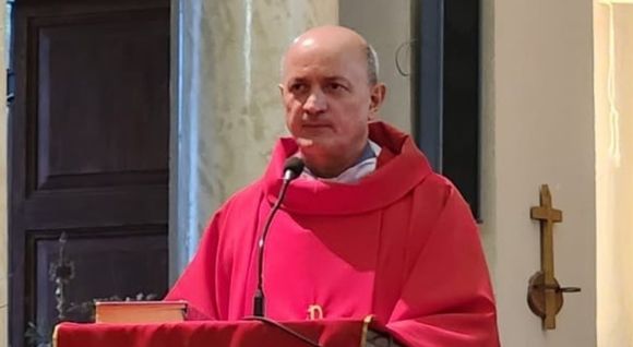 El padre Héctor Molfesa celebra los 35 años de la ordenación sacerdotal
