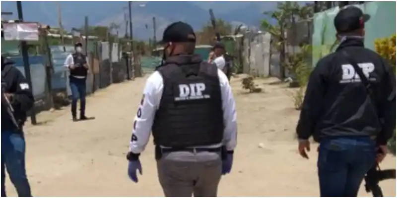 Capturan a cuatro funcionarios de la DIP por secuestro y extorsión