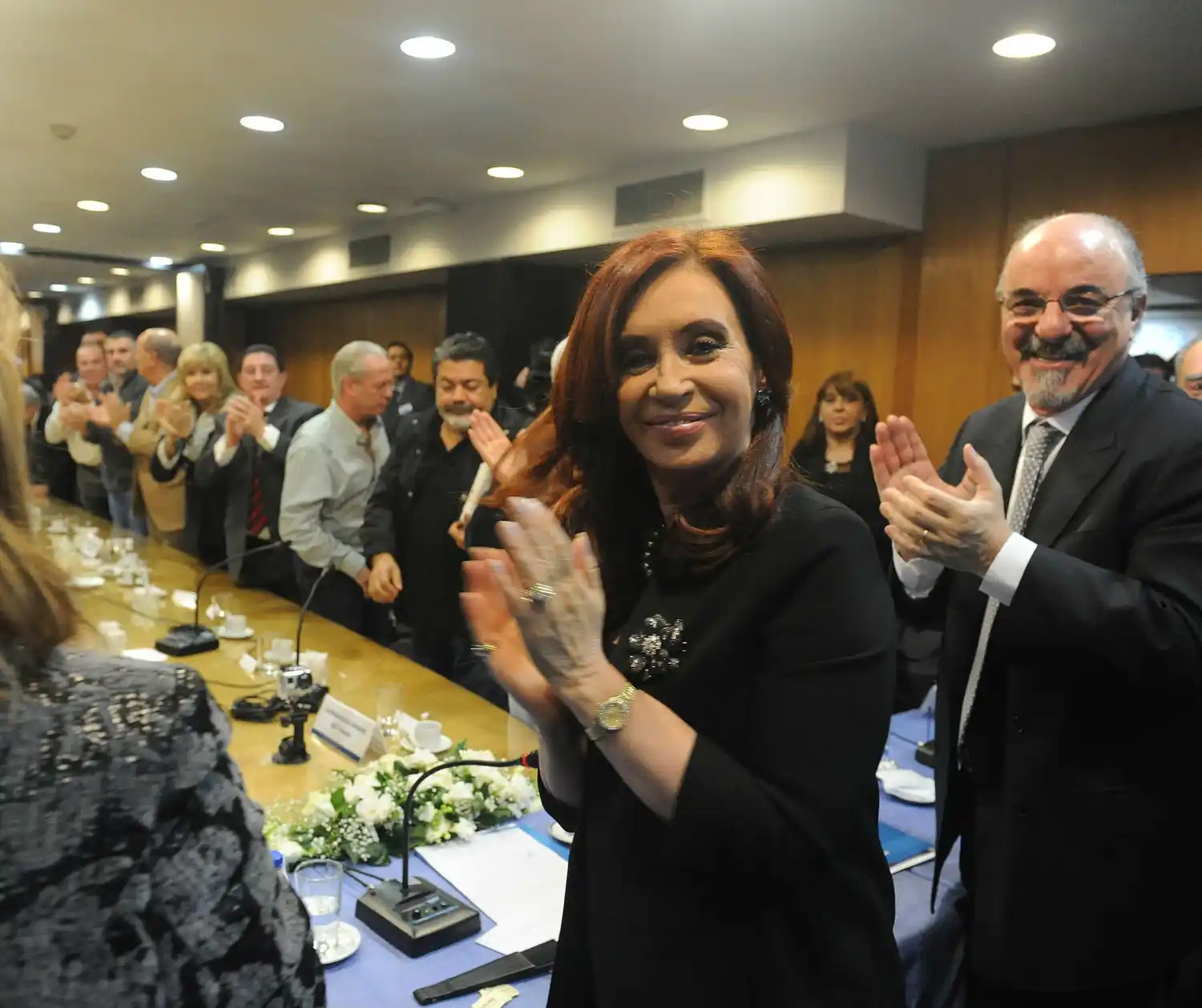 El Gobierno apura llamado al Consejo del Salario Mínimo para fijar piso de suba