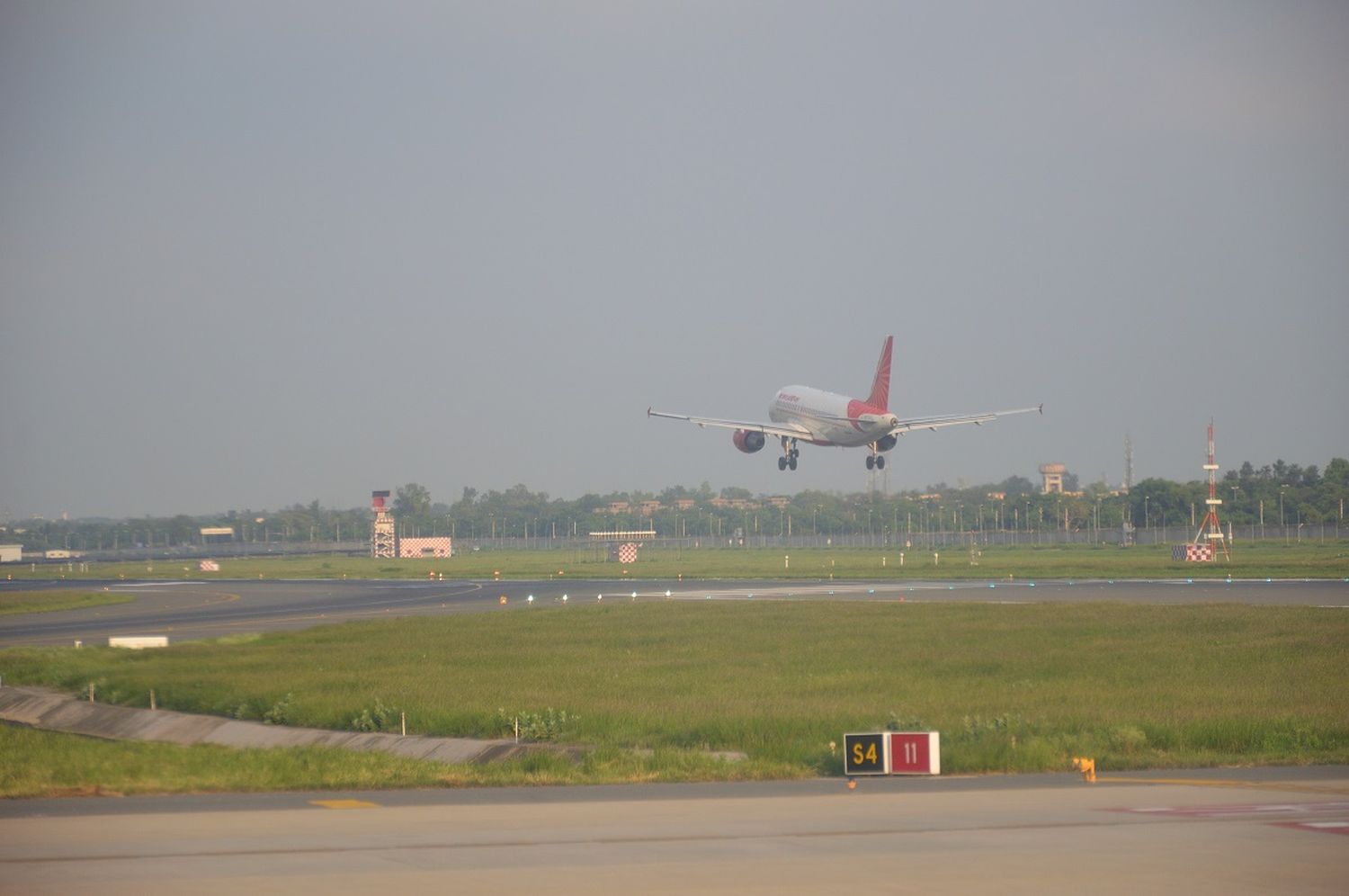 Indra desplegará un sistema centralizado de control de tráfico aéreo en India