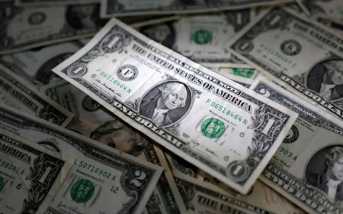 El dólar blue sigue cayendo y no encuentra piso:  cuáles son las razones