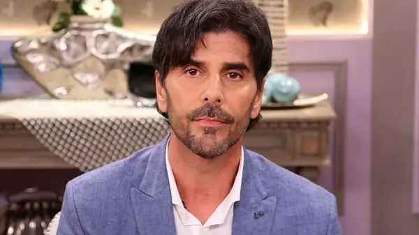 Juan Darthés consiguió trabajo en un restaurante de San Pablo