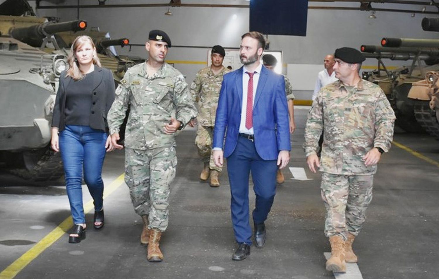 Recorrida por las instalaciones del Regimiento de Caballería de Tanques 6 “Blandengues”