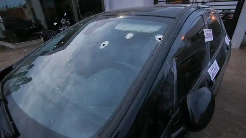 Rosario: confirman que el policía asesinado tenía “doce orificios de bala en el cráneo”