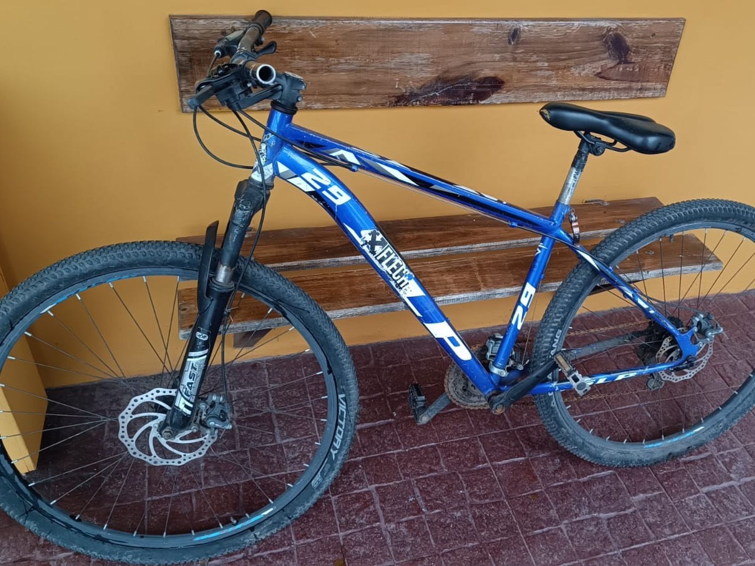 Secuestran bicicletas halladas en una vivienda desocupada para establecer su procedencia