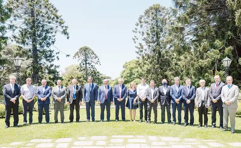 Gobernadores de 16 provincias, entre ellos Insfrán, 
pidieron una Corte Suprema de Justicia federal