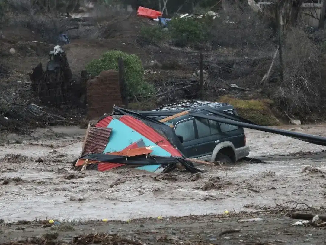 Aumentan a 13 las personas fallecidas por temporal que azota a Chile