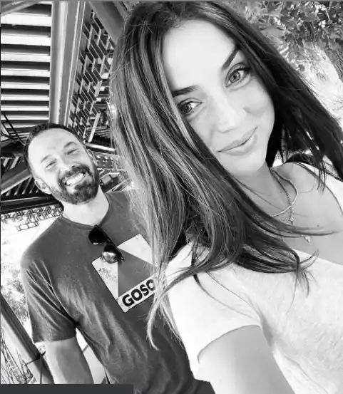 Esta es la única foto en la cuenta de Ana De Armas con Ben Affleck. Foto: Instagram