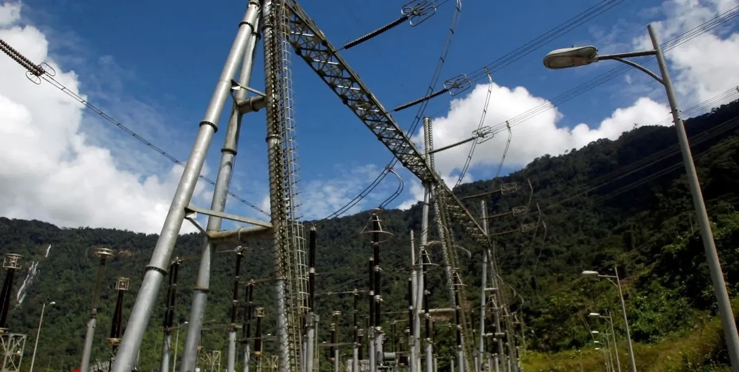 Debido a la sequía, los principales embalses para las centrales eléctricas tienen bajo caudal de agua. Créditos: Reuters