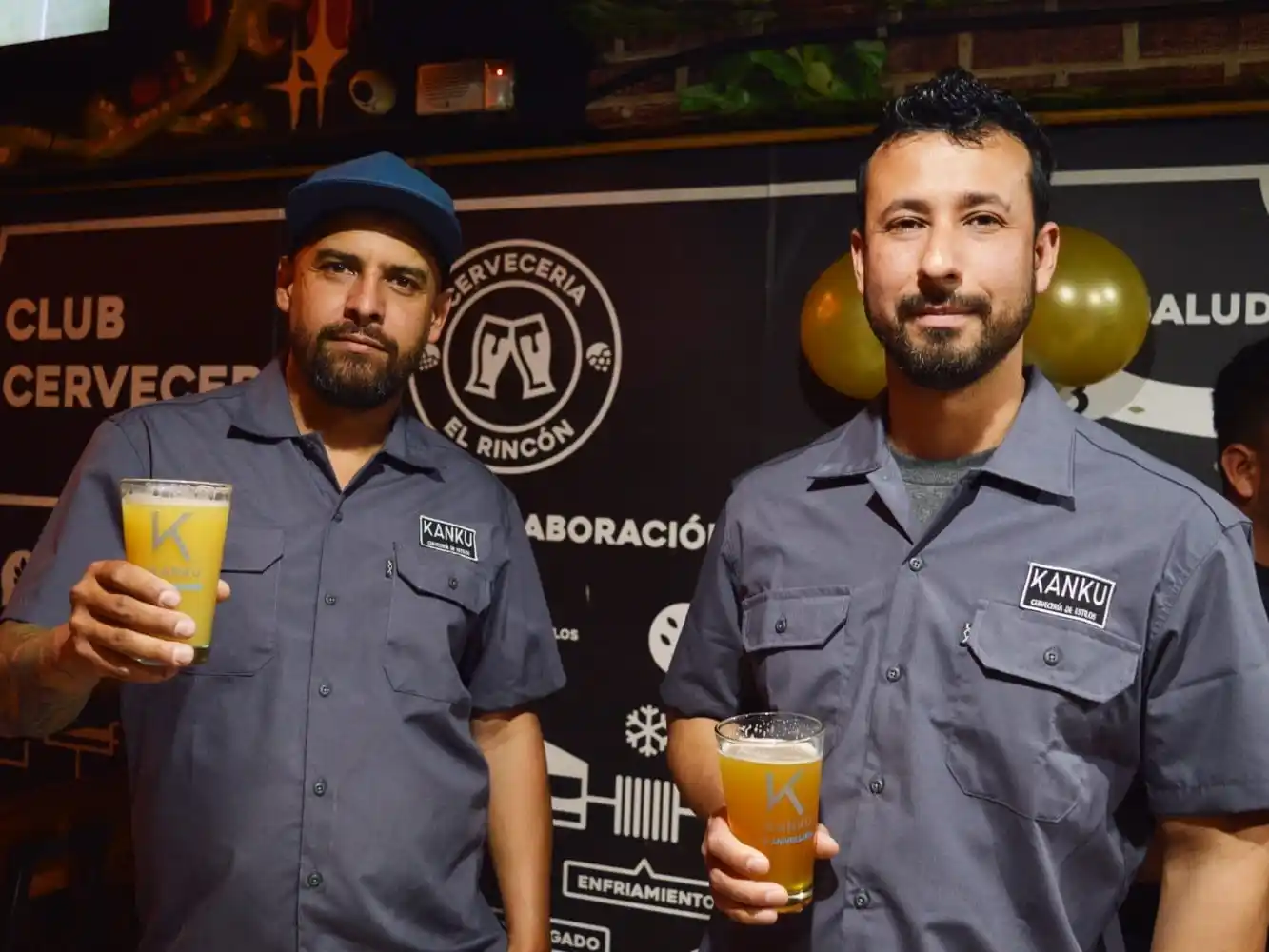 Mario y Damián, socios y amigos unidos por la misma pasión: la cerveza.