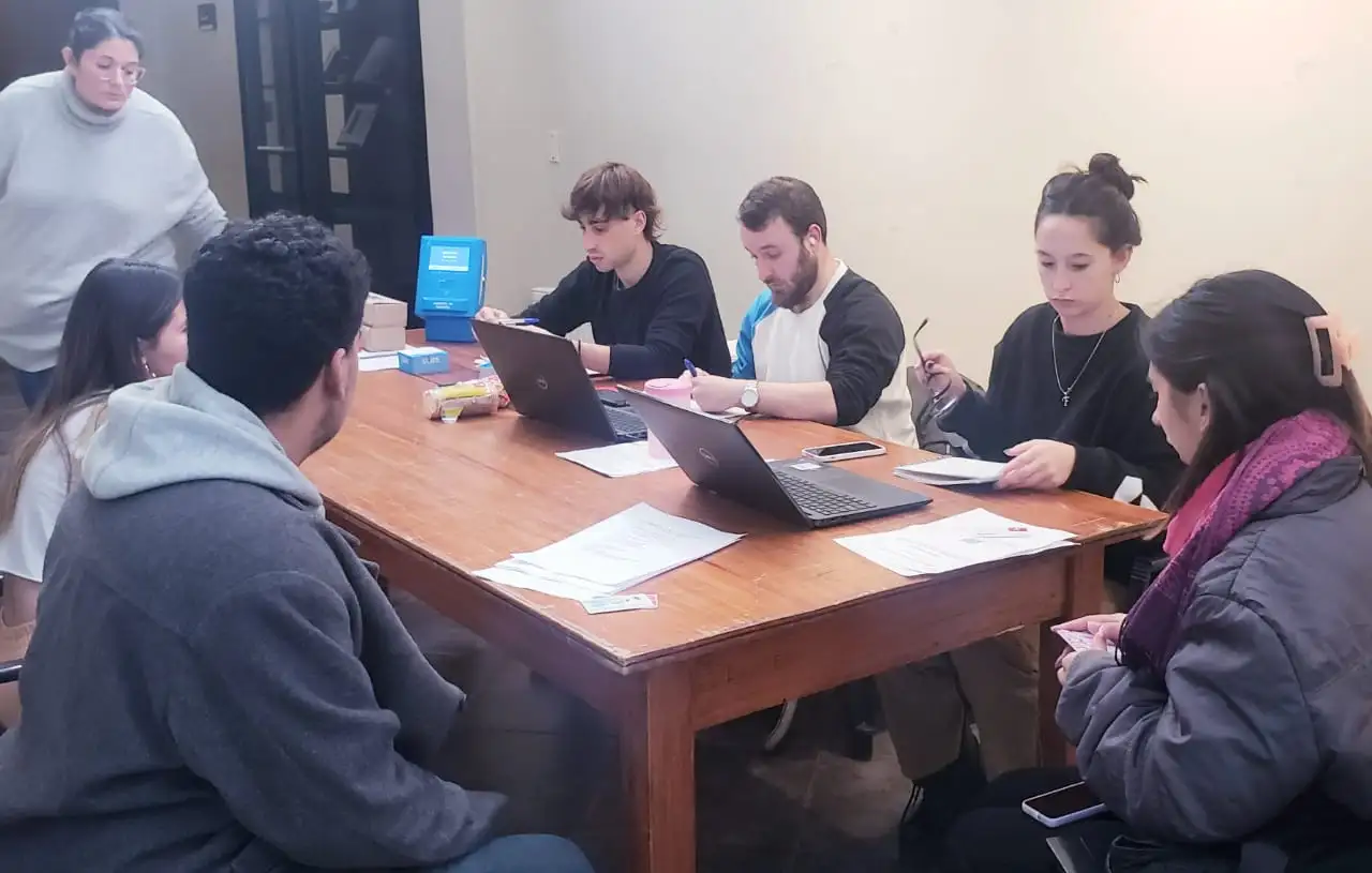 Tarjeta por tarjeta, los universitarios ahora pueden cambiar su PASE por la SUBE.