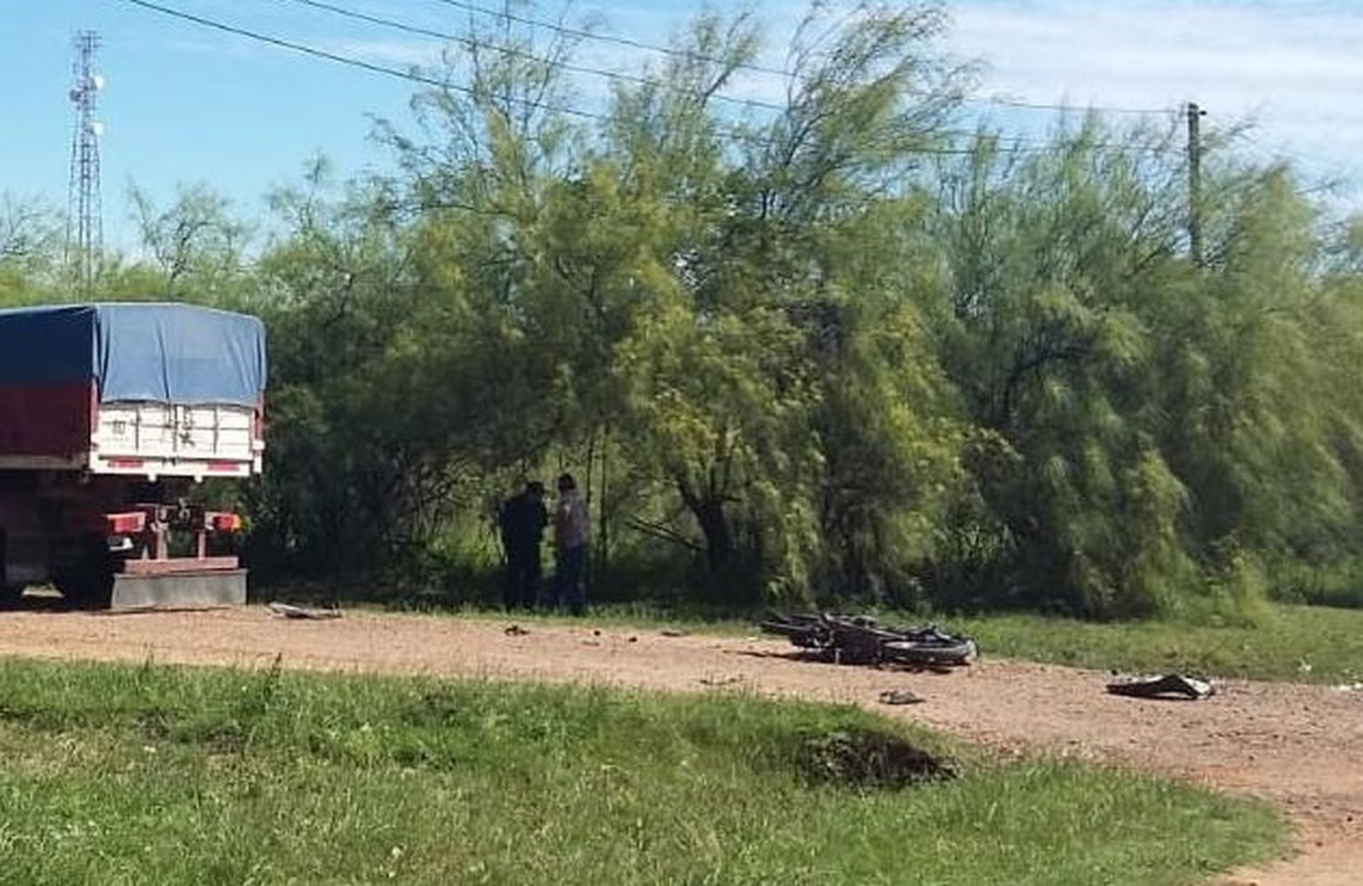 Un joven de Urdinarrain murió al chocar contra un camión en Gilbert