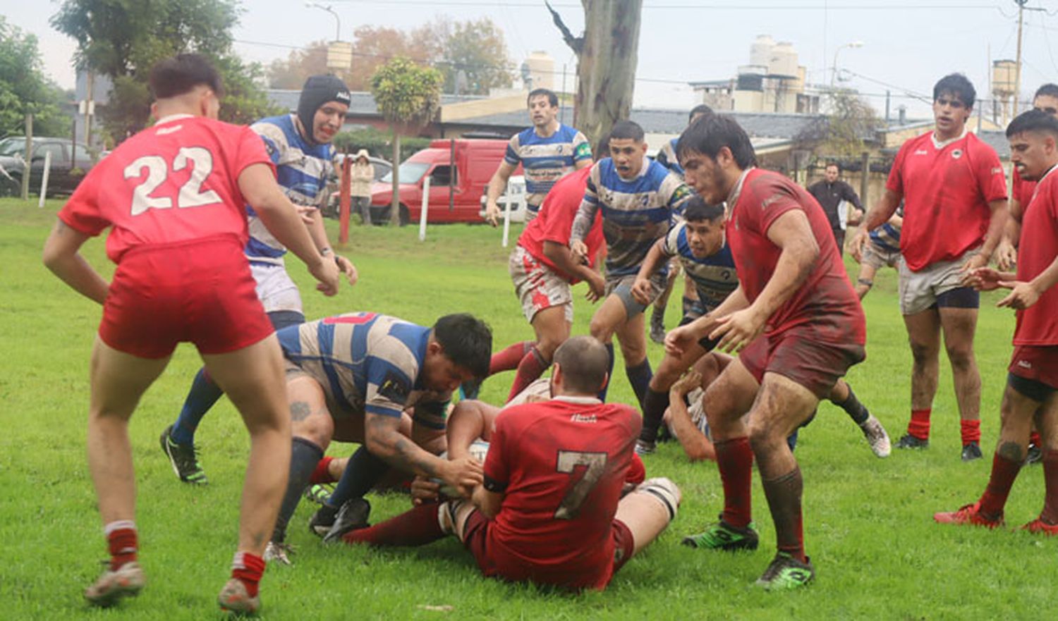 Los Espinillos venció  a Colón RC y sigue en pelea