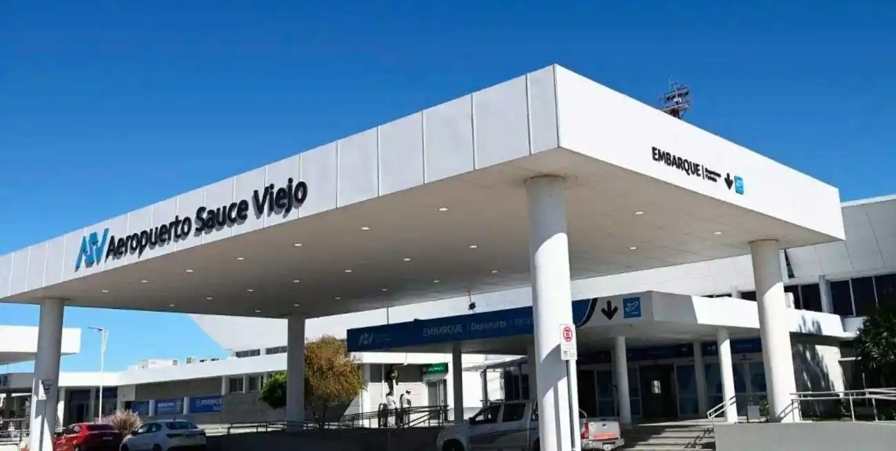 El aeropuerto de Sauce Viejo ya cuenta con la categoría "internacional".