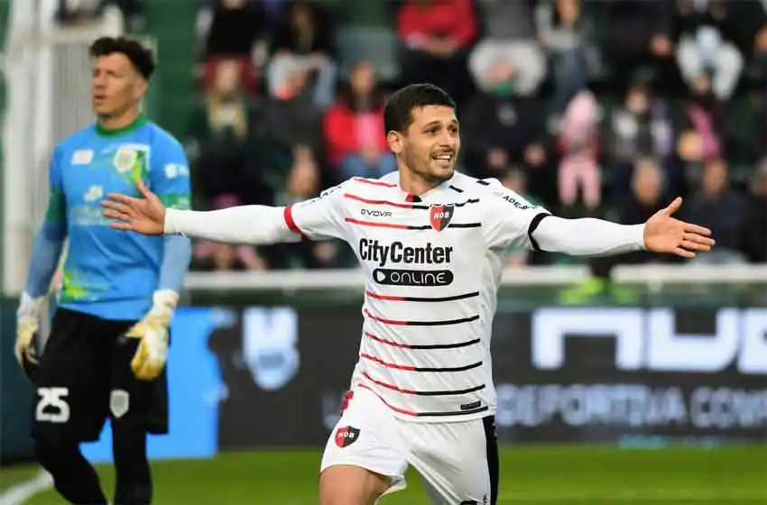 Newells venció de manera justificada a Banfield y arrancó con el pie derecho en el campeonato