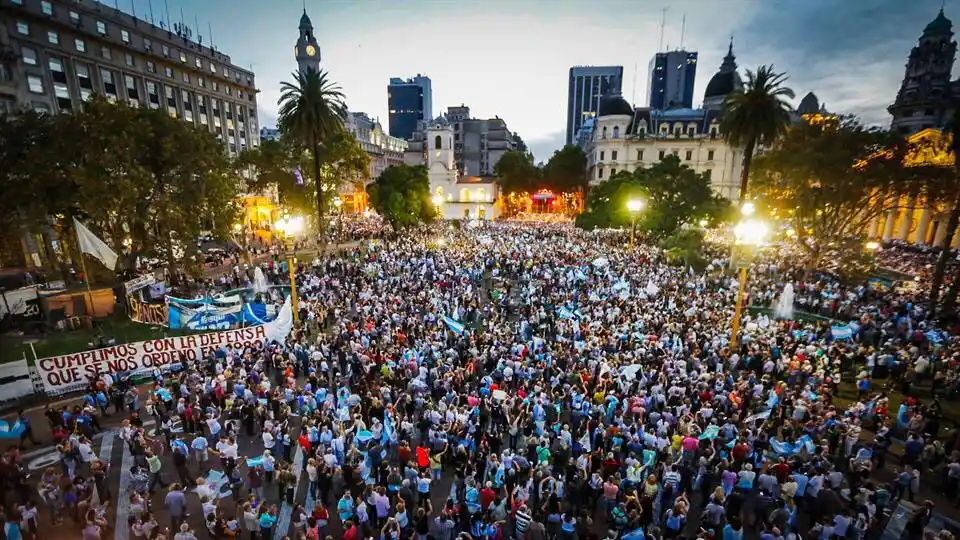 Macri celebró “la marcha por la democracia”