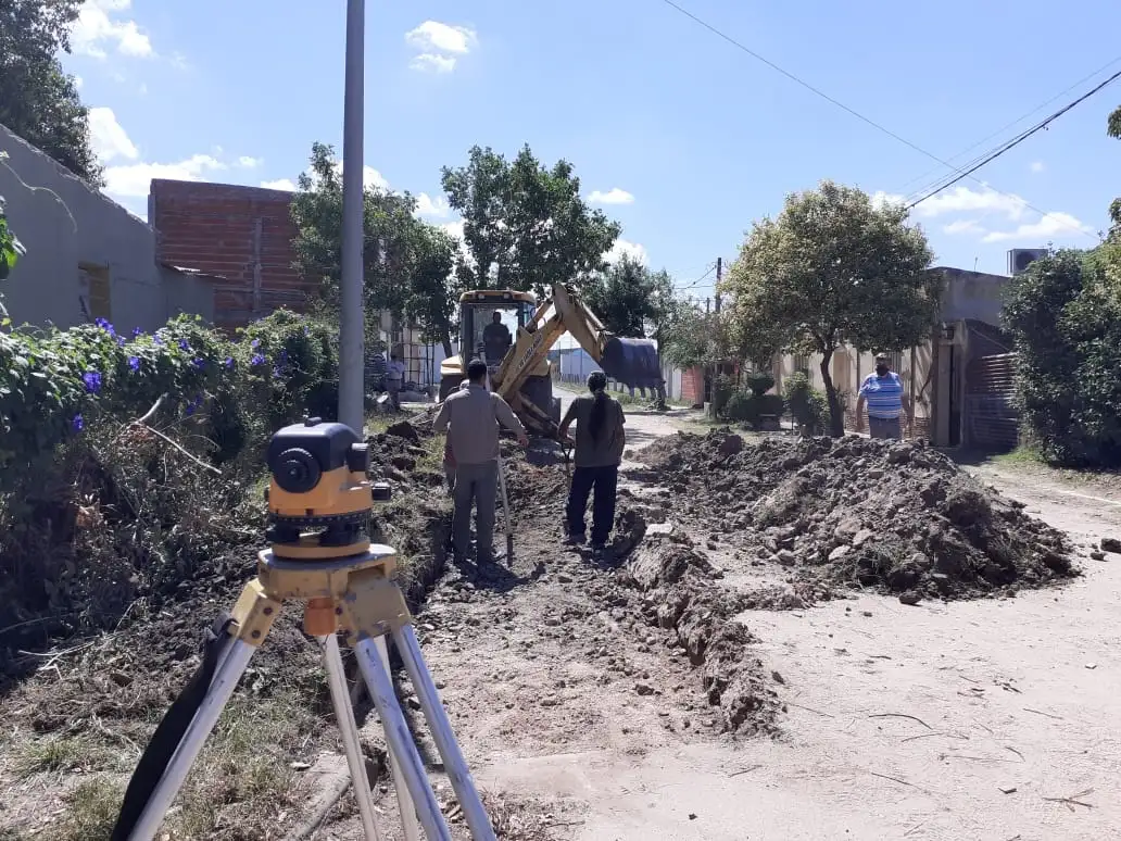 Avanzan trabajos de cordón cuneta en la zona norte de la ciudad