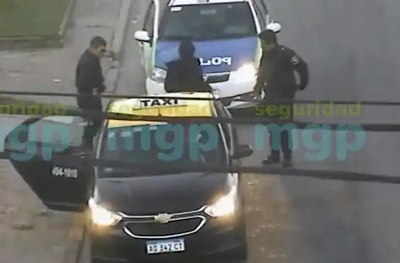 Un taxista apretó el botón antipánico: detuvieron al pasajero con cocaína