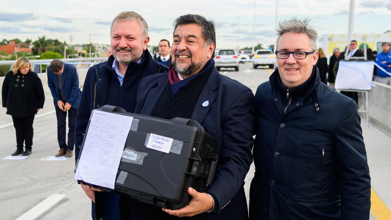 El Ministerio de Gobierno recibió equipamientos para trámites de DNI y pasaportes