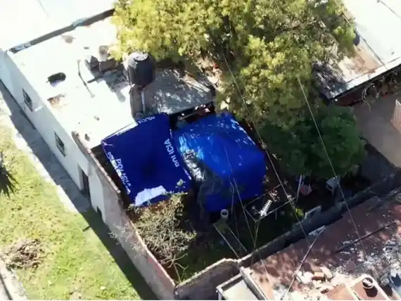 Triple femicidio: ordenaron la captura internacional de la mano derecha de "Pequeño J"