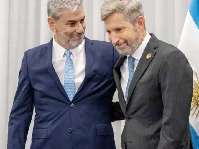 Boleas defendió la colocación de deuda y afirmó que el aumento docente se pagará por decreto