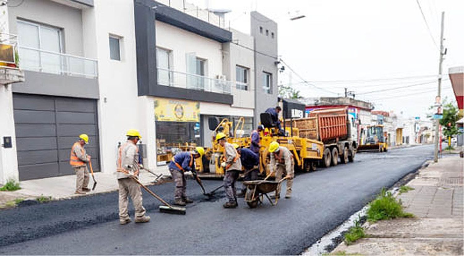 Avanzan las obras de repavimentación, pavimentación