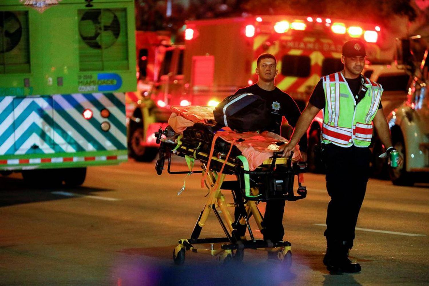 Aparece otro muerto bajo los escombros del edificio en Miami