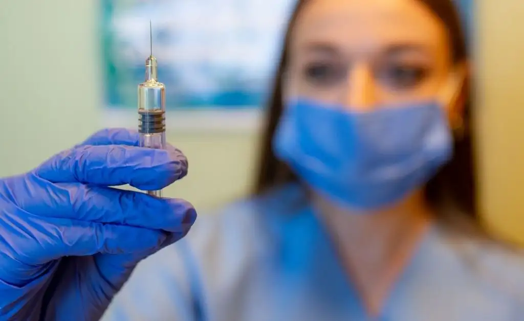 Se declara de interés público a las vacunas contra el coronavirus