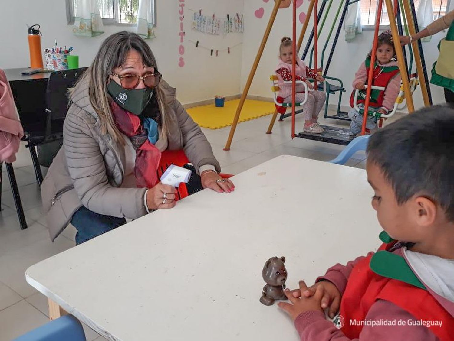 "Es tan importante la labor que realizan las seños en estos tiempos tan difíciles"