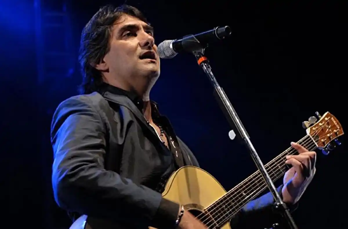 "Mi decisión de retirarme de Nocheros responde a un llamado que yo siento de que mi misión de cantar está ya concluida".
