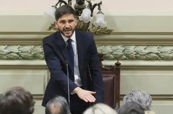 Pullaro tomó juramento y aseguró que “será un gobierno de acción”