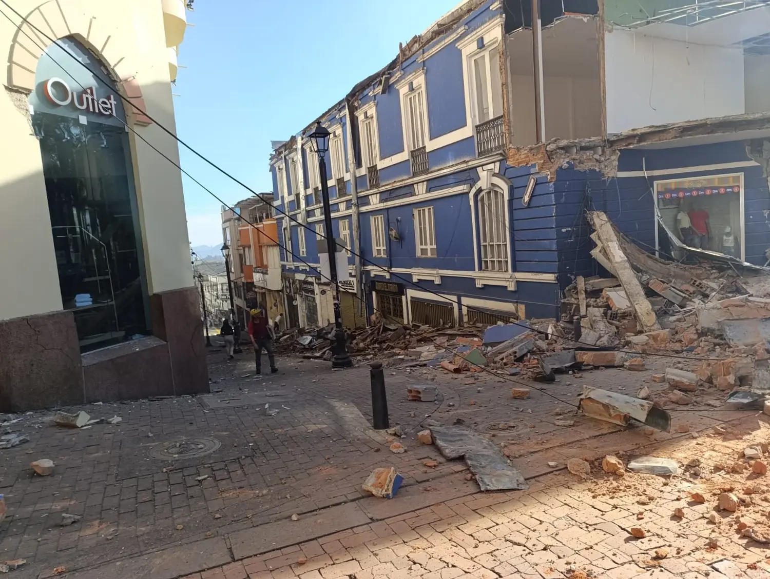 Un fuerte sismo sacudió Colombia y se sintió en Bogotá, Medellín y Cali