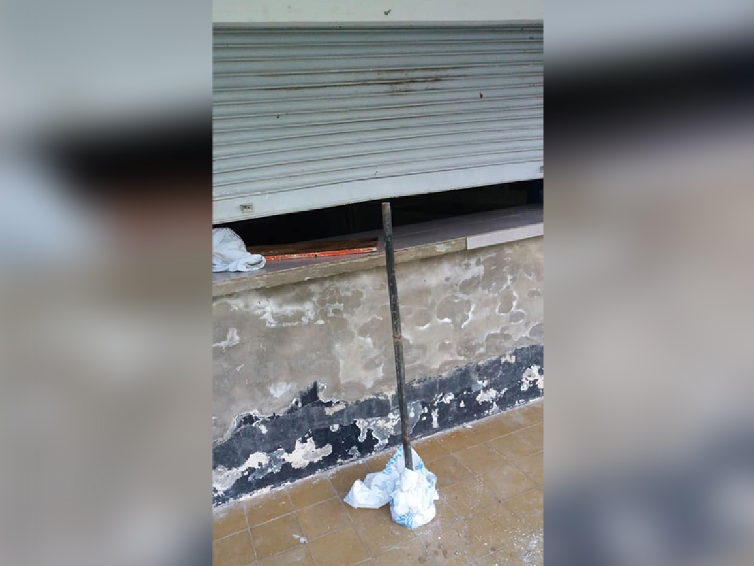 Roban una garrafa y pack de pan de hamburguesas en club de Zenón Pereyra