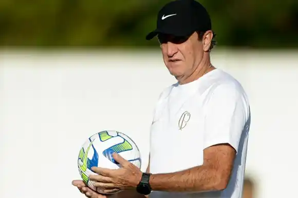 Cuca dejo de ser el DT de Corinthian a 6 días de asumir