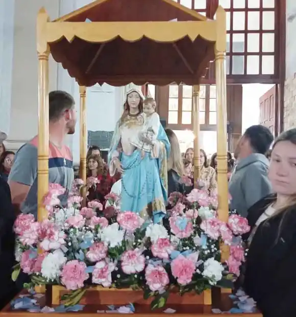 Villa del Rosario veneró a su Santa Patrona en la jornada lluviosa de este lunes