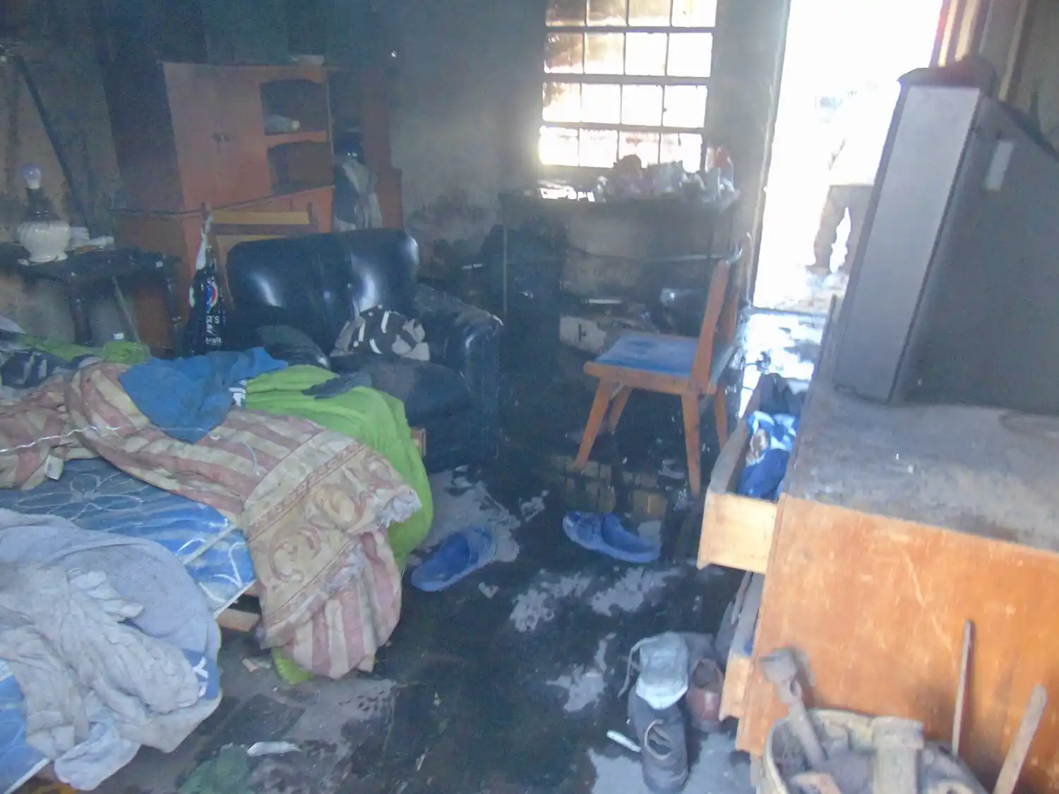 El incendio consumió parte del inmueble de Garibaldi 64.