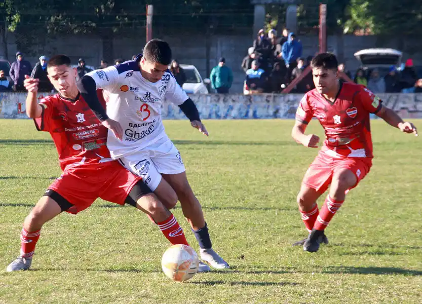 Futbol local. Una tarde de goleadas