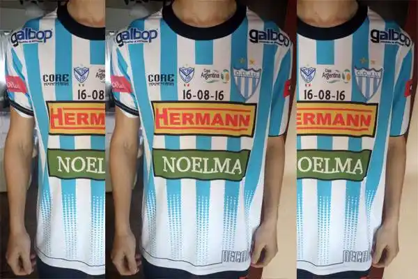 Juventud lanzó una camiseta especial para el partido ante Vélez