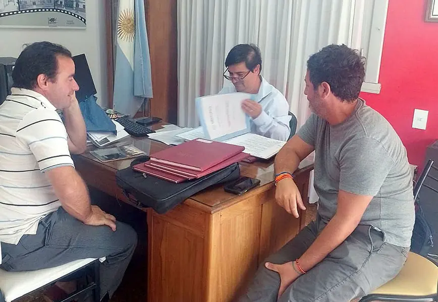 Asociaciones civiles del interior en una reunión de normalización