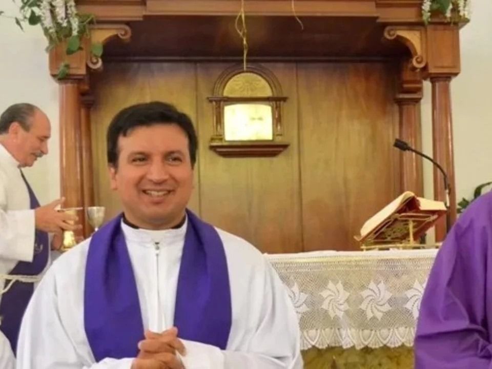 El párroco cometió los abusos en una parroquia de Lomas de Zamora.