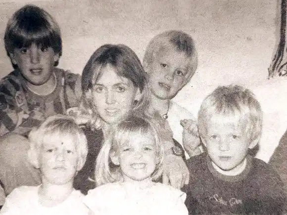 De una nota familiar a una historia que trasciende: Noreen Carmody y los trillizos que hoy son El Plan de la Mariposa