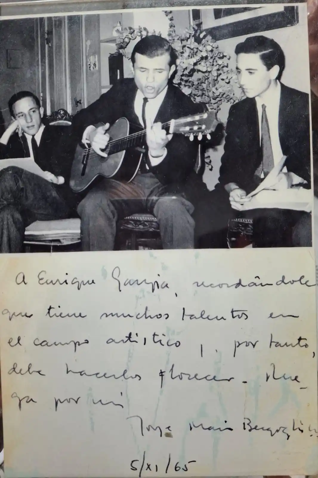 Enrique junto a compañeros del Colegio Inmaculada Concepción- Foto tomada por  el maestrillo Francisco-