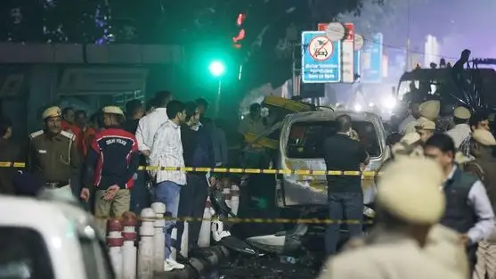 India: al menos 8 muertos y 19 heridos por la explosión de un vehículo en Nueva Delhi