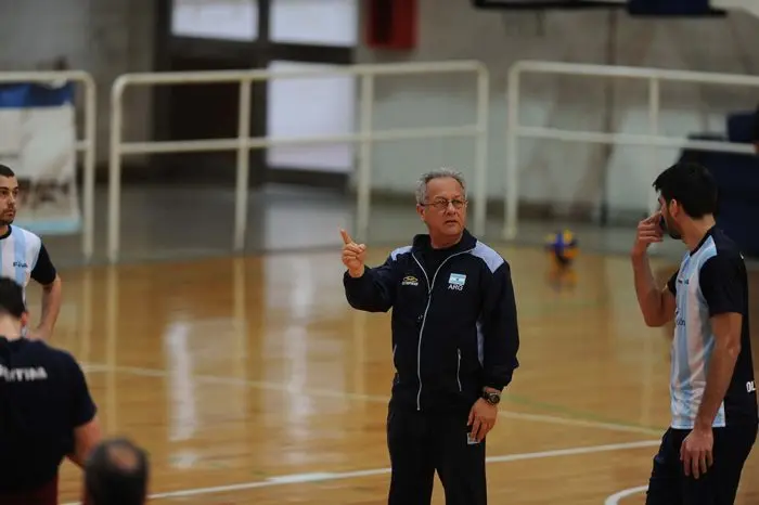 La FeVA acompañó la decisión de Velasco que dejará el seleccionado en octubre