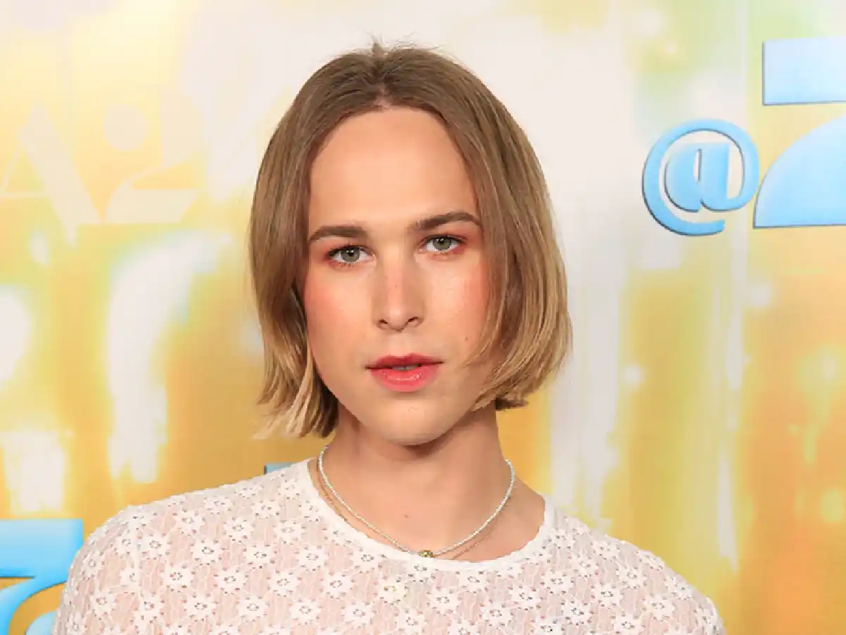 Tommy Dorfman, de 13 Reasons Why, anunció que es una mujer trans